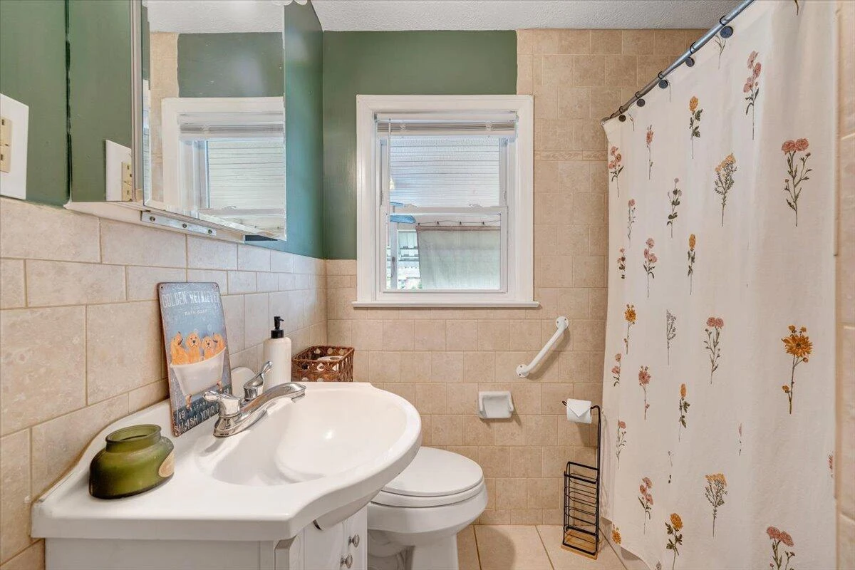 1141 Vivian AVE - Photo 22