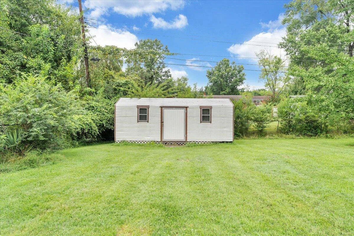 1141 Vivian AVE - Photo 44