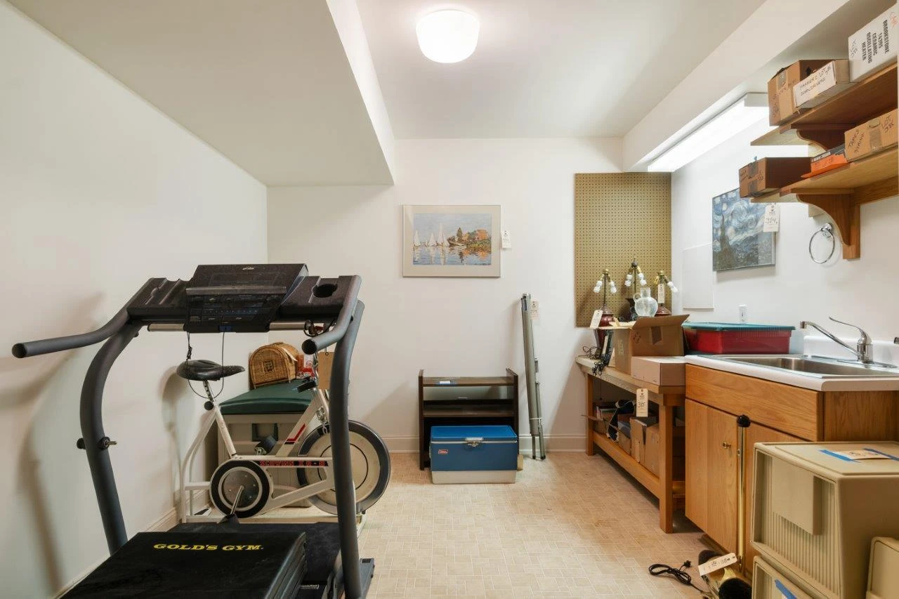 1505 Highland CIR - Photo 47