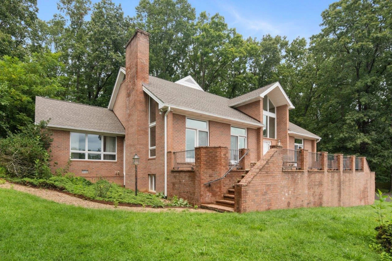 1505 Highland CIR - Photo 55