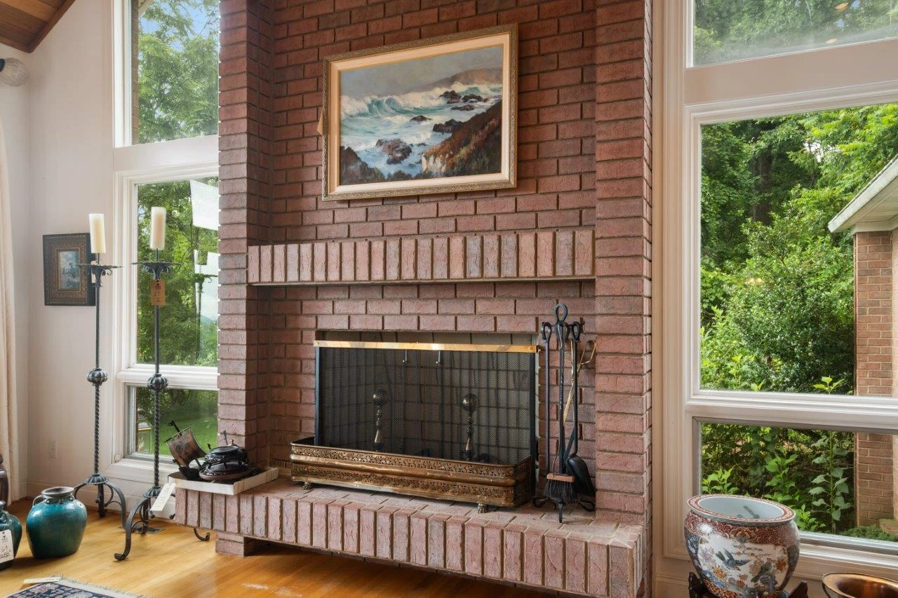 1505 Highland CIR - Photo 9