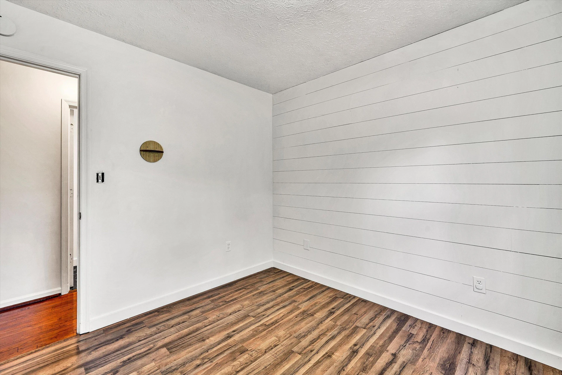 105 Simsbury LN - Photo 16
