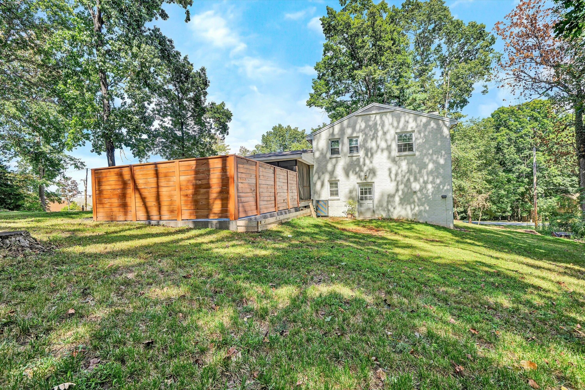 105 Simsbury LN - Photo 34