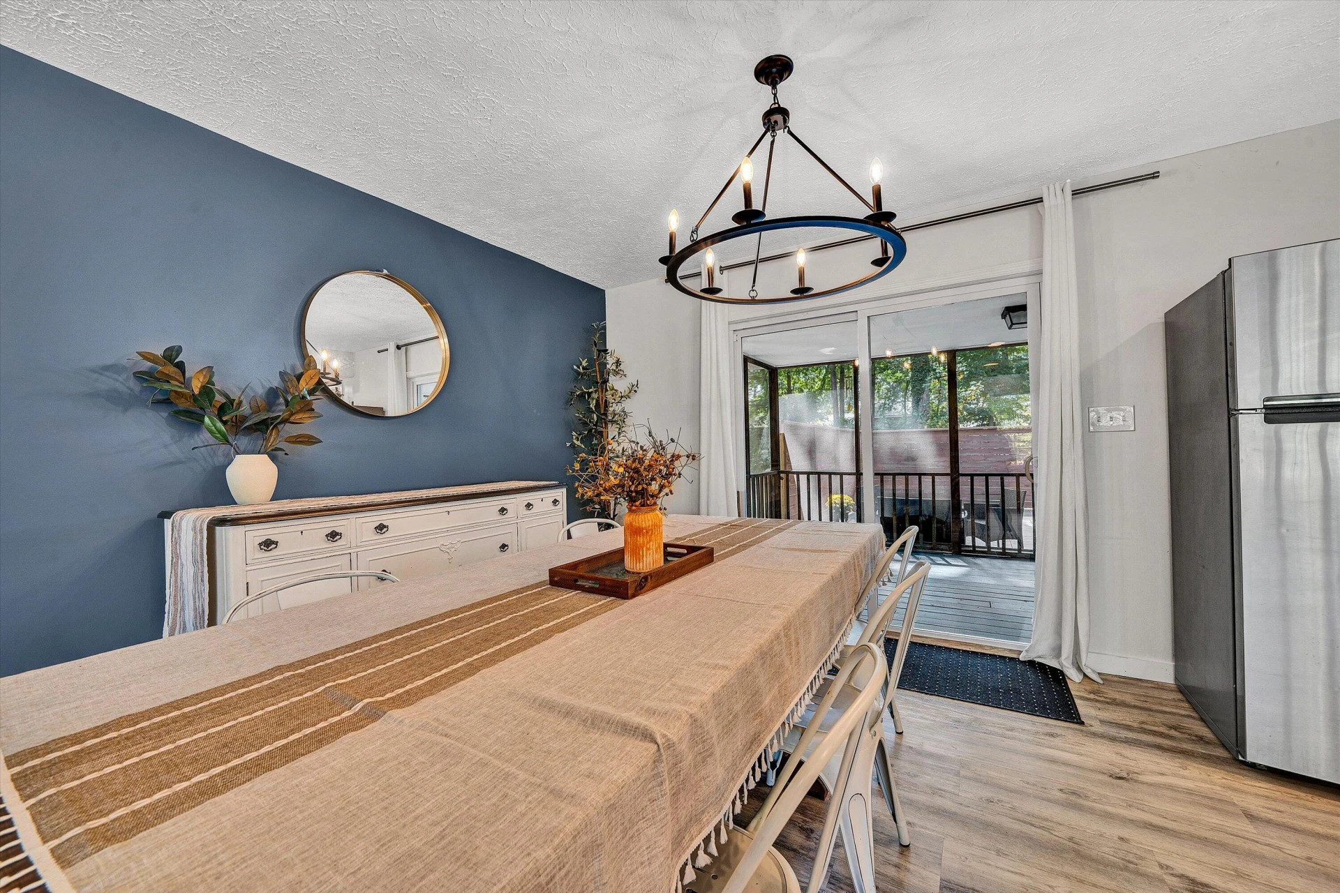 105 Simsbury LN - Photo 9
