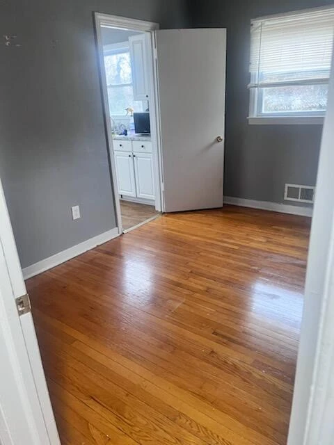 4026 Wyoming AVE NW - Photo 4