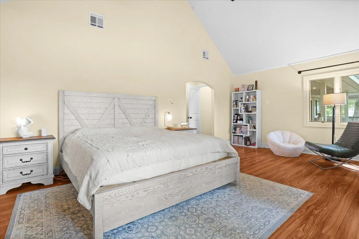 606 Surrey DR - Photo 22