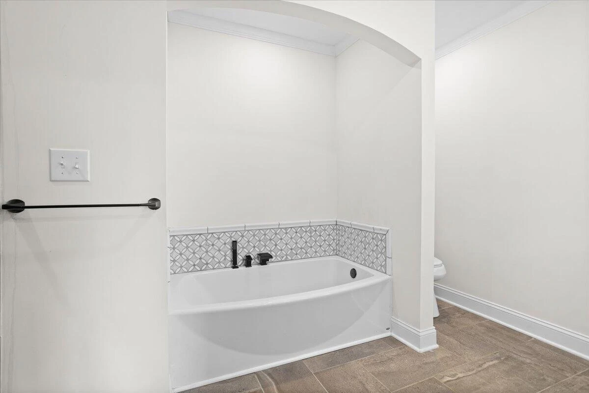 606 Surrey DR - Photo 23