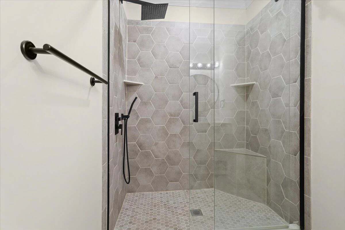 606 Surrey DR - Photo 44