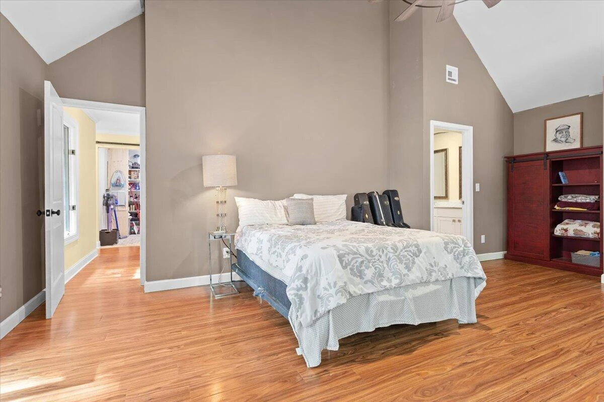 606 Surrey DR - Photo 46
