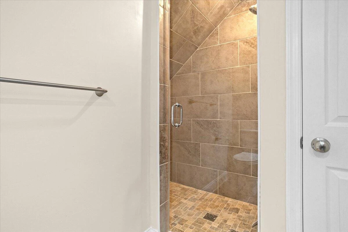 606 Surrey DR - Photo 56