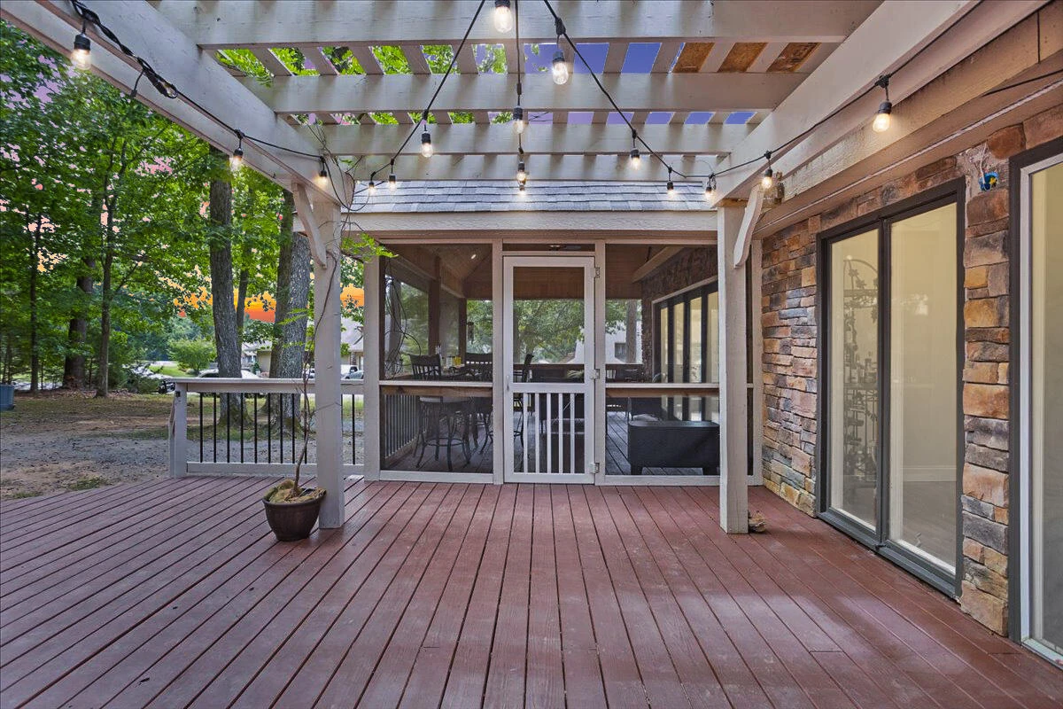 606 Surrey DR - Photo 60
