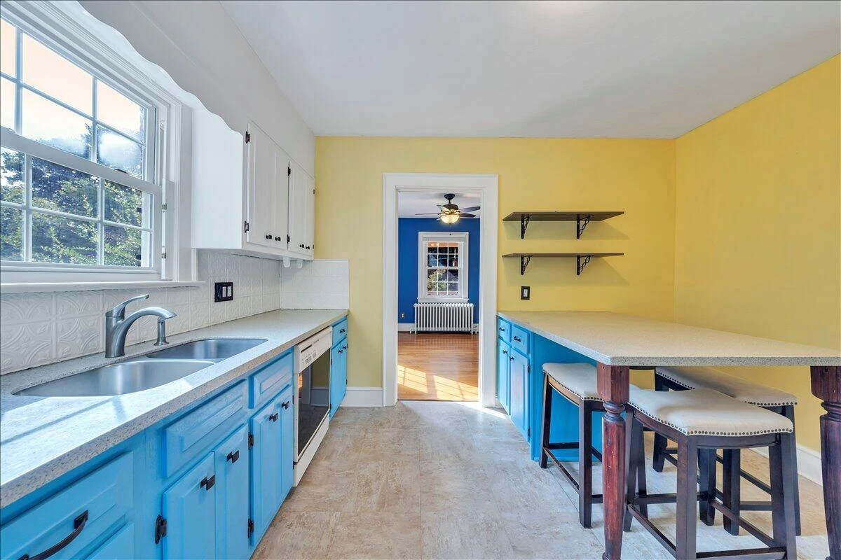 2523 Brambleton AVE SW - Photo 18