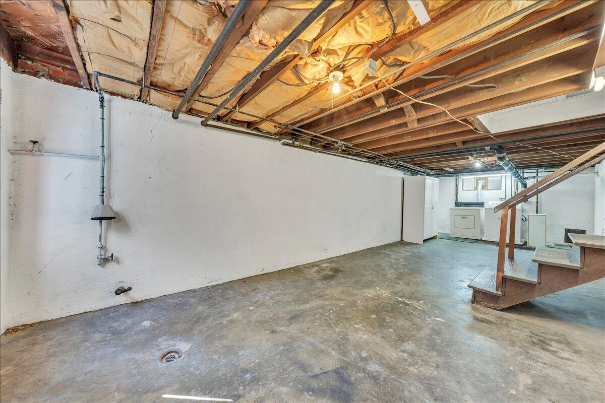 2523 Brambleton AVE SW - Photo 36