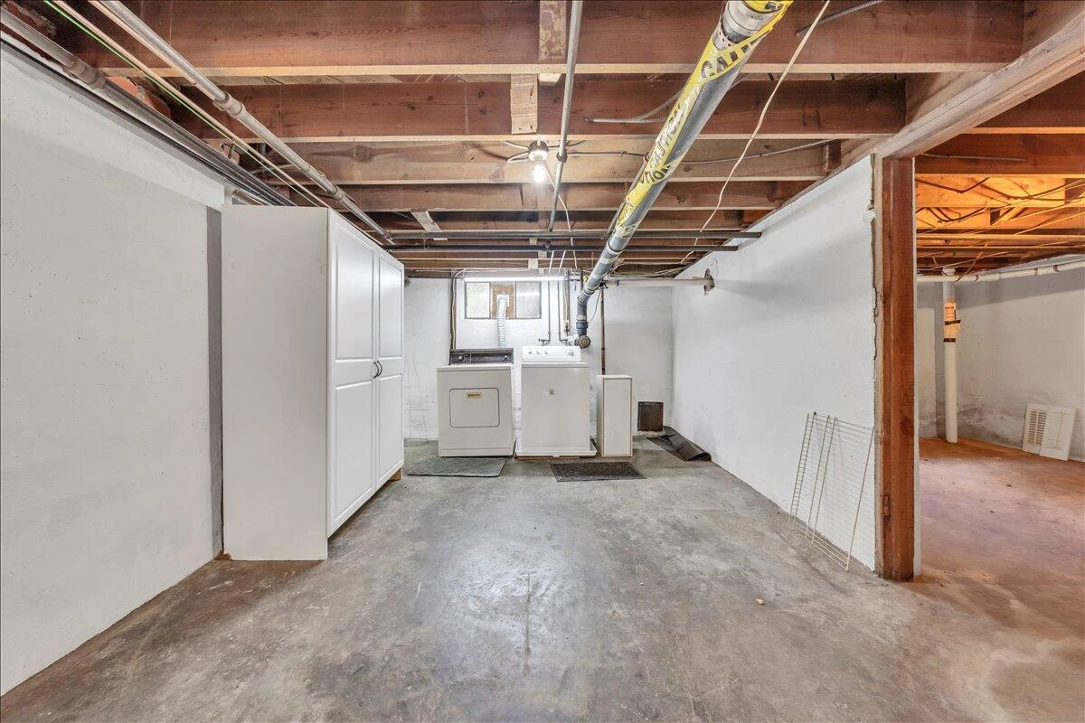 2523 Brambleton AVE SW - Photo 38