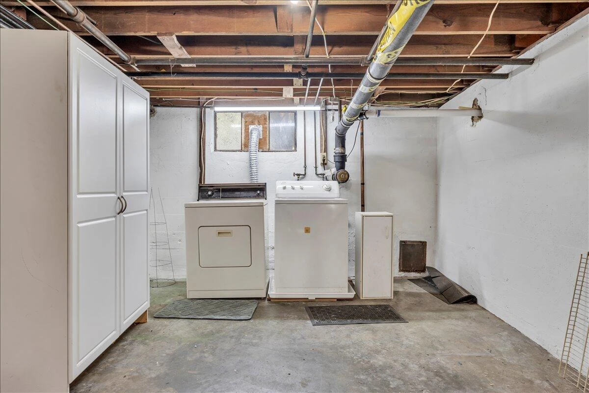 2523 Brambleton AVE SW - Photo 39