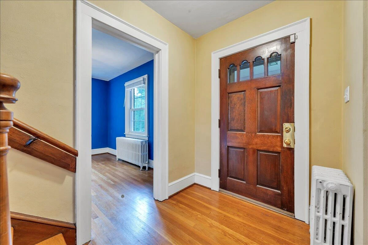 2523 Brambleton AVE SW - Photo 4