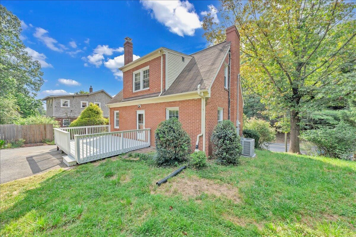 2523 Brambleton AVE SW - Photo 48