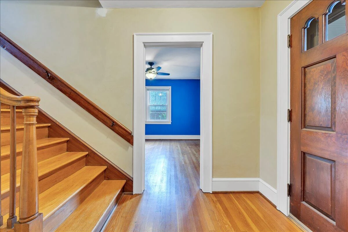 2523 Brambleton AVE SW - Photo 5
