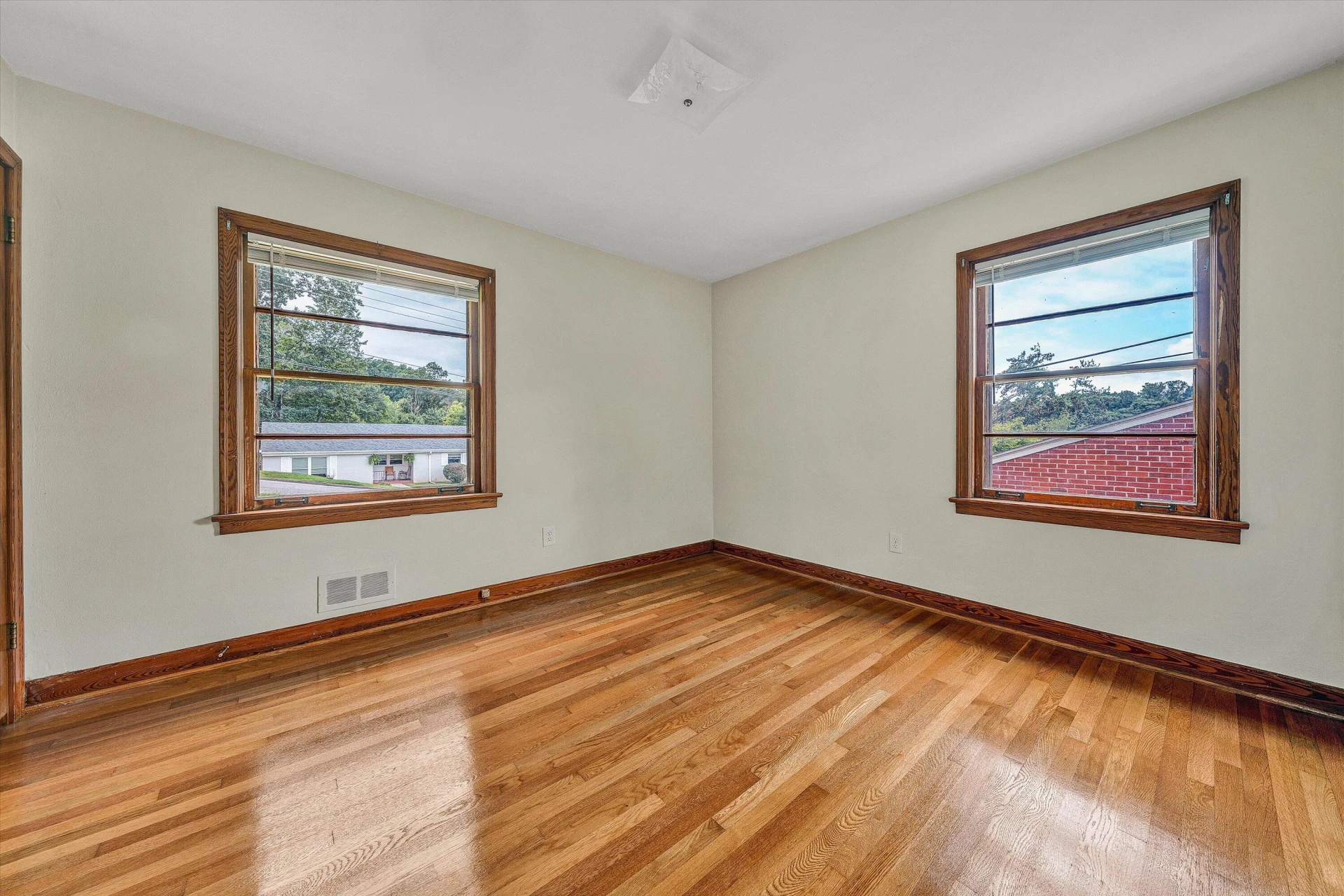 537 Dillard RD SW - Photo 16