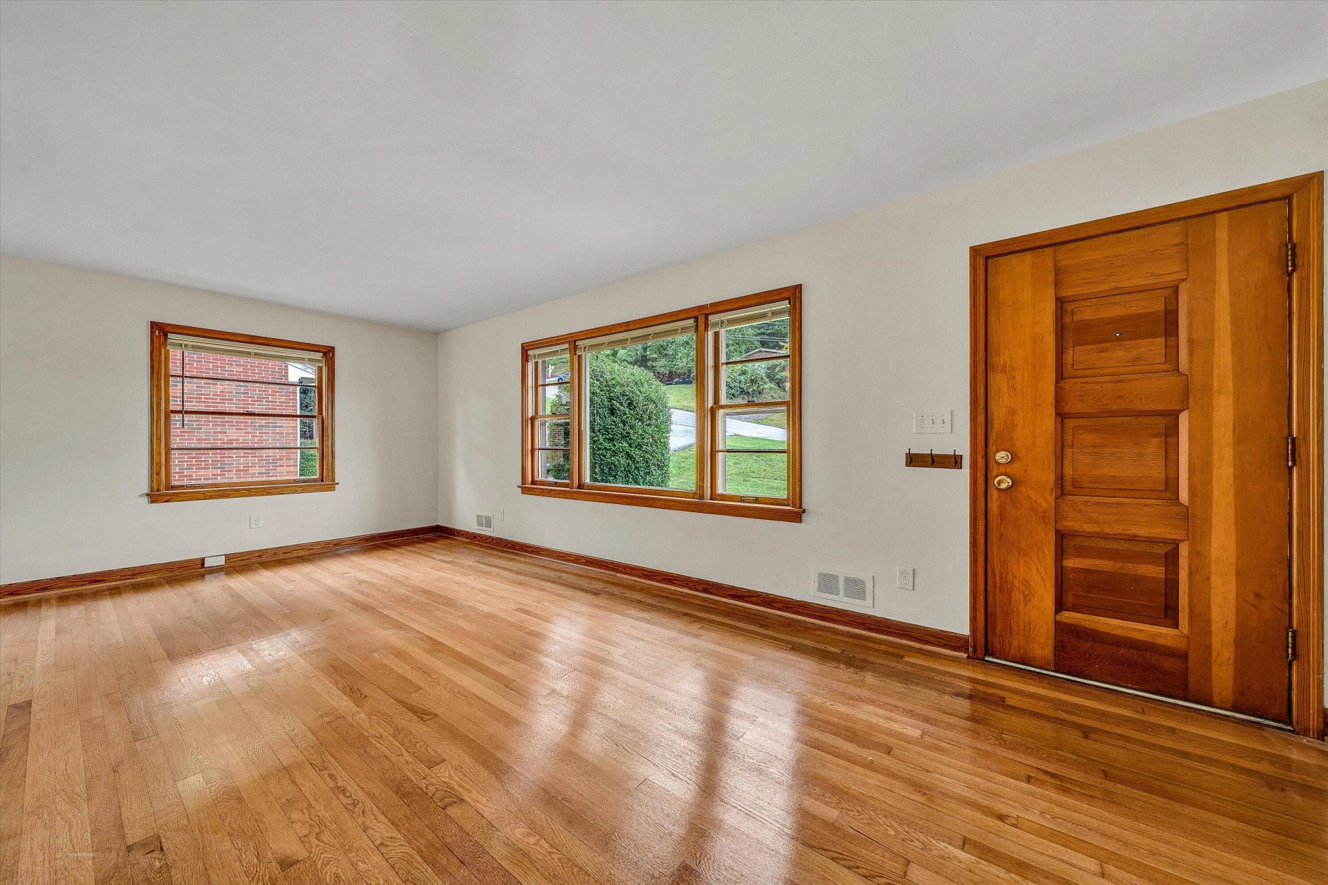 537 Dillard RD SW - Photo 7