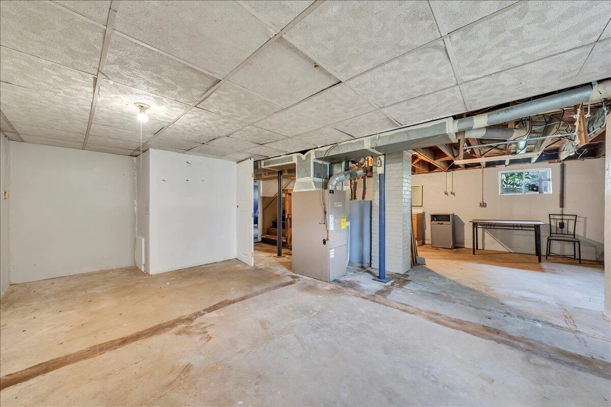 2518 Floraland Drive DR NW - Photo 31