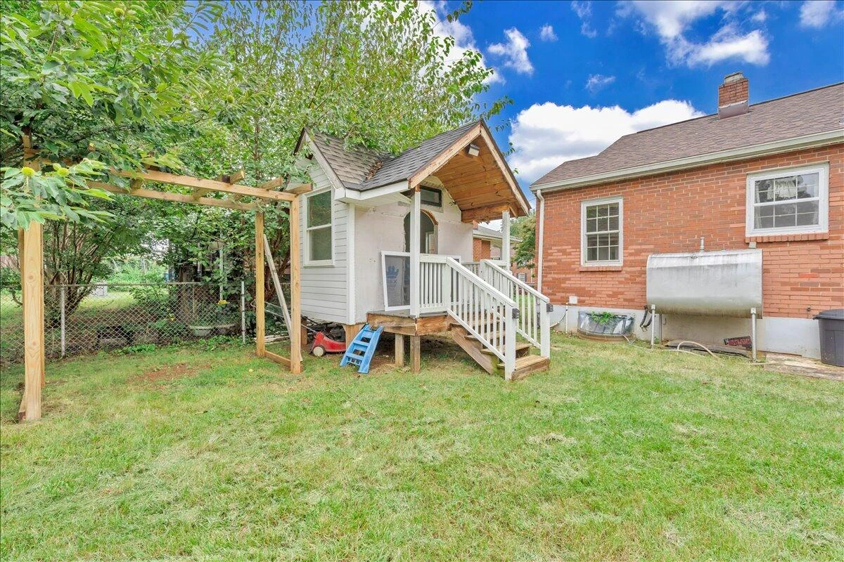 2518 Floraland Drive DR NW - Photo 42
