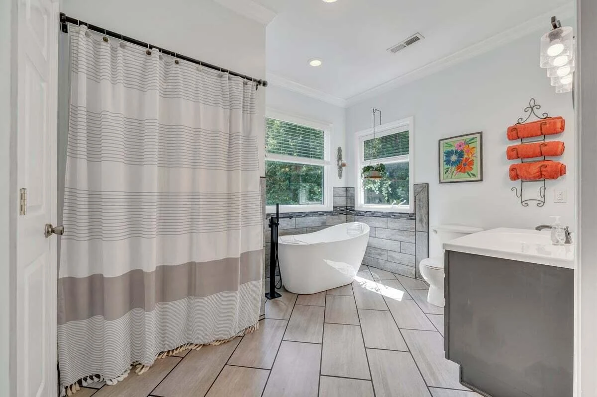 114 Barrington CT - Photo 20