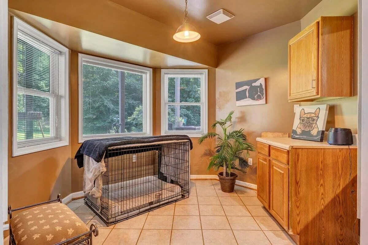 114 Barrington CT - Photo 29