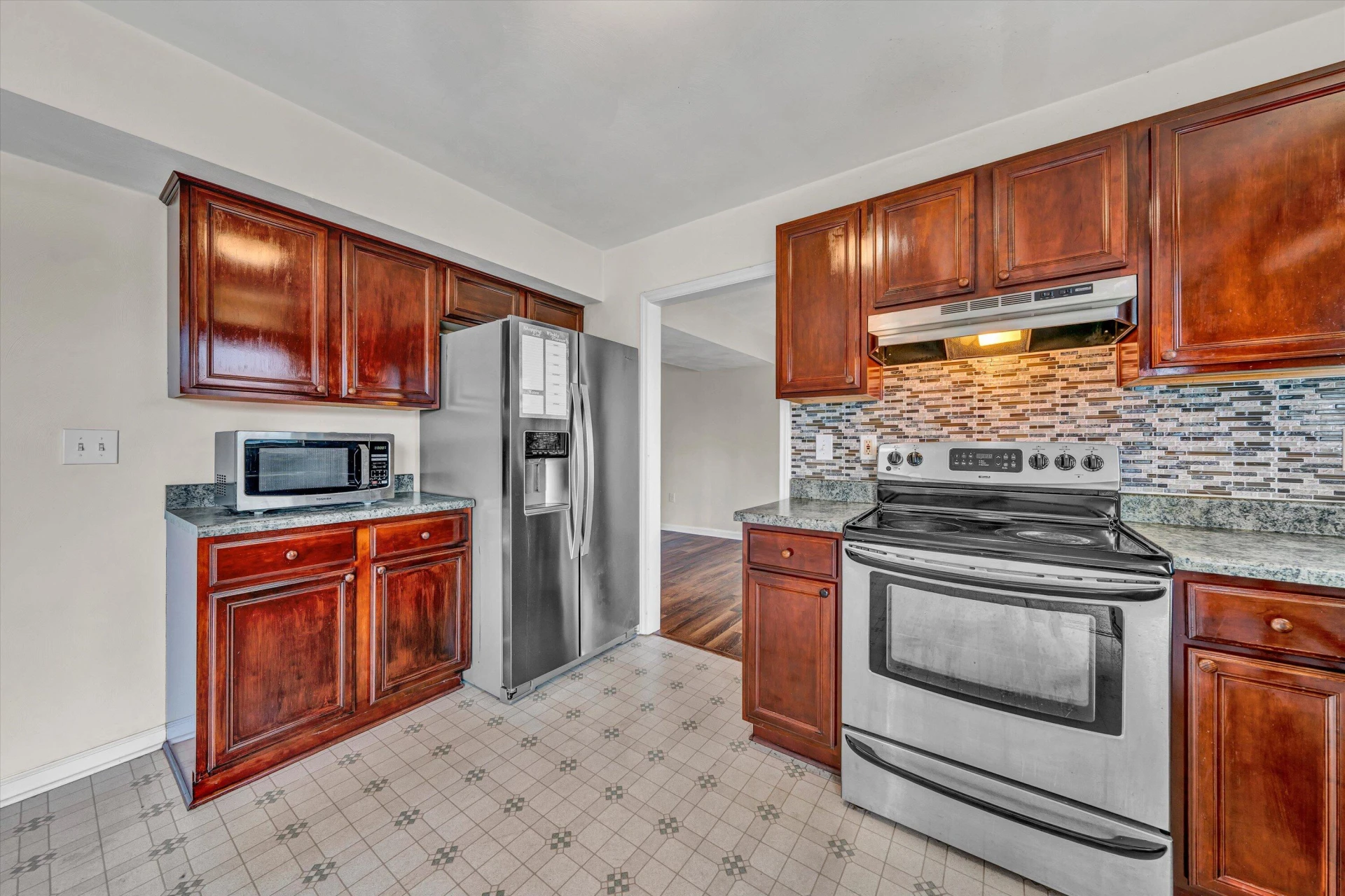 7027 Linn DR - Photo 13