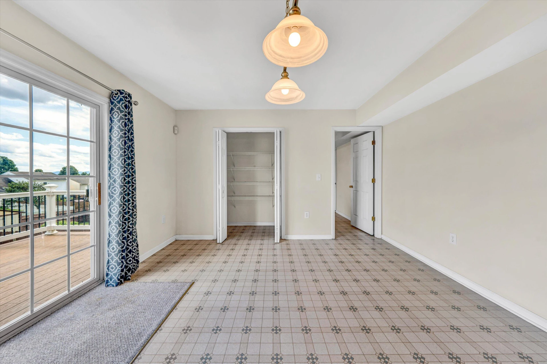 7027 Linn DR - Photo 14