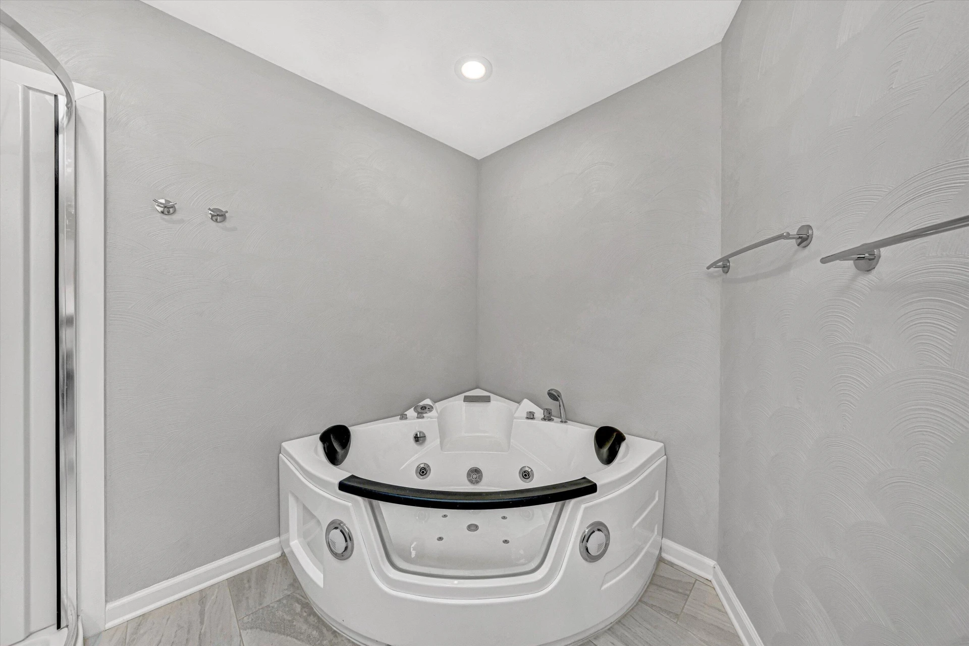 7027 Linn DR - Photo 24