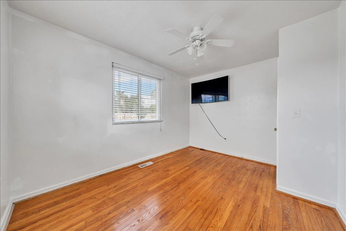 539 Crowmoor ST NW - Photo 13