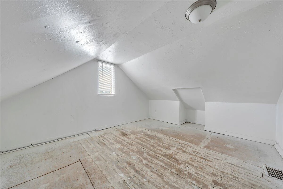 539 Crowmoor ST NW - Photo 18