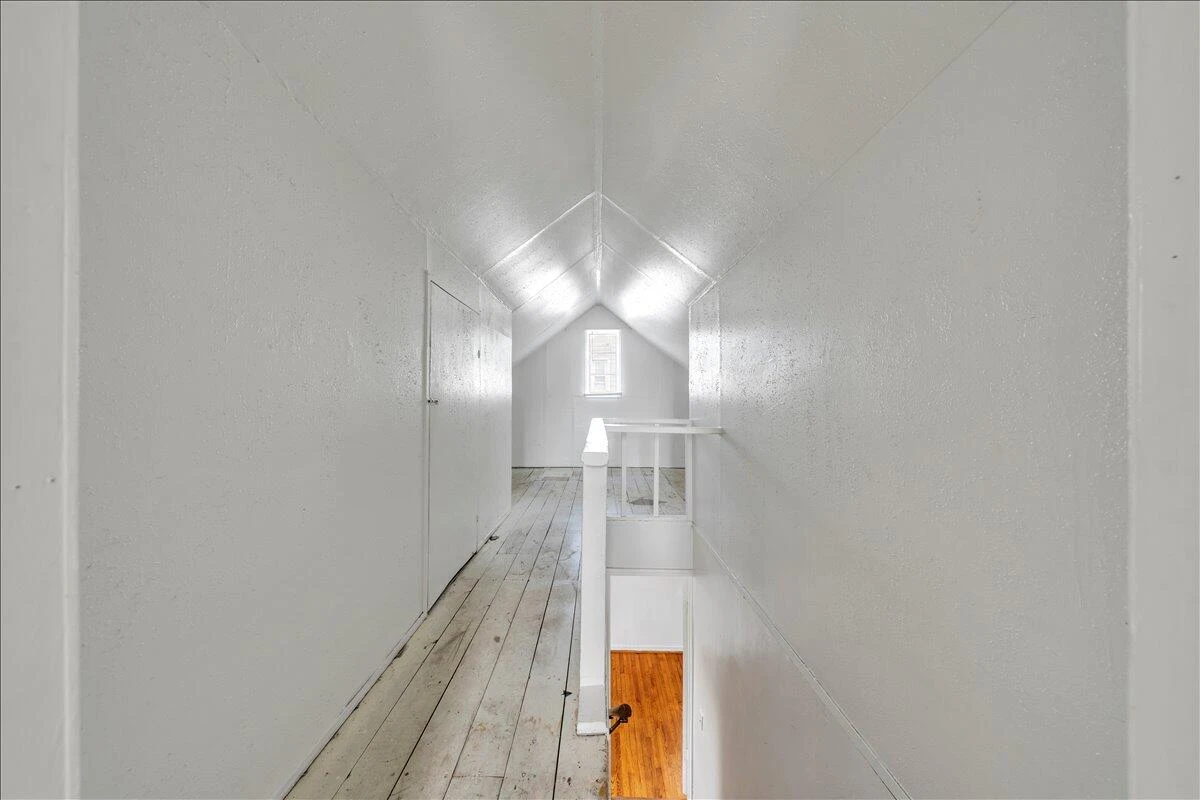 539 Crowmoor ST NW - Photo 19