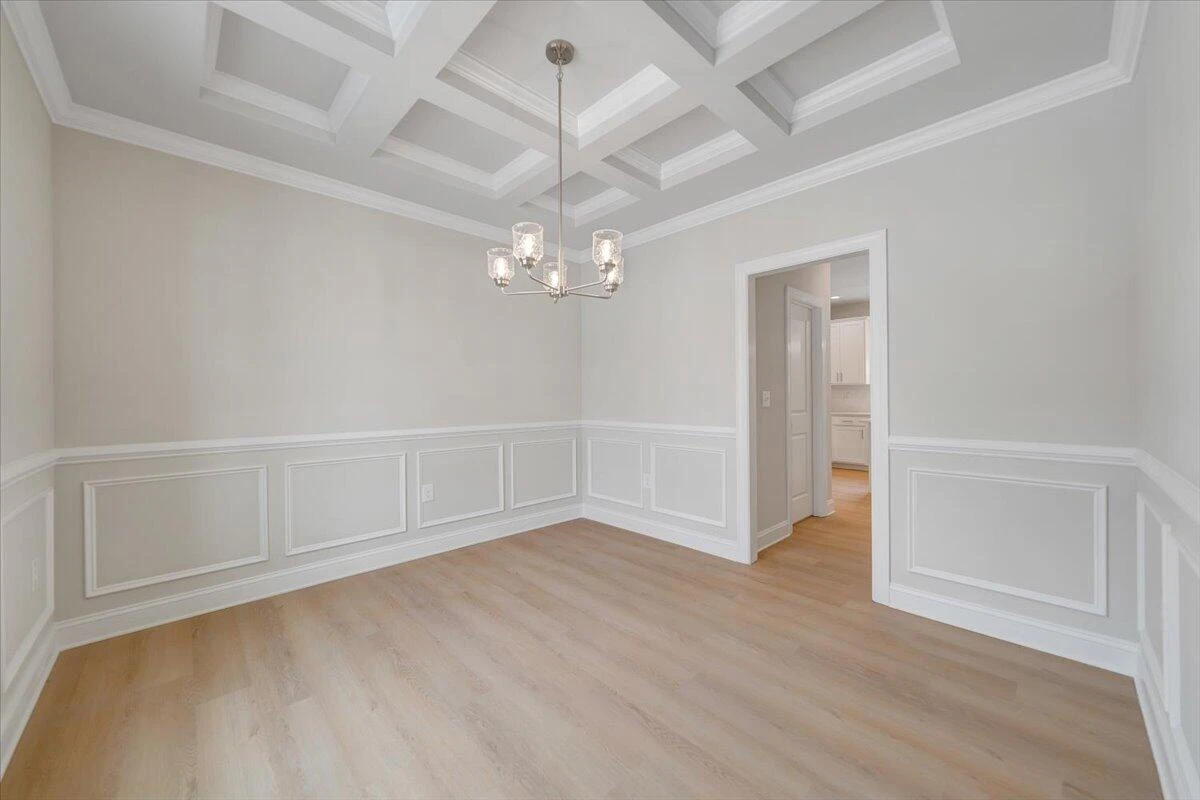 2804 Russlen DR - Photo 4