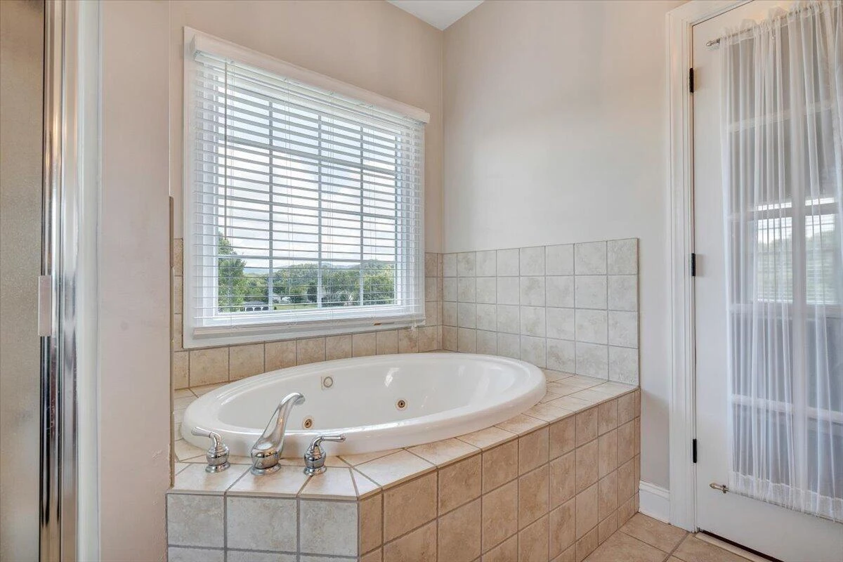 506 Marquise DR - Photo 36