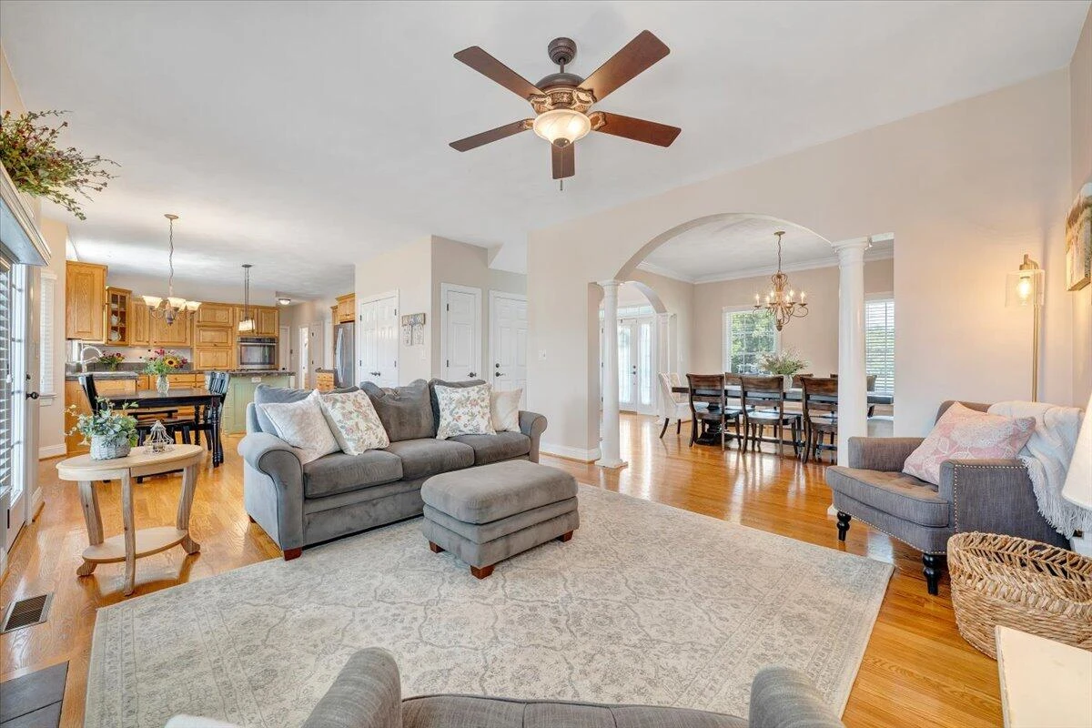 506 Marquise DR - Photo 9