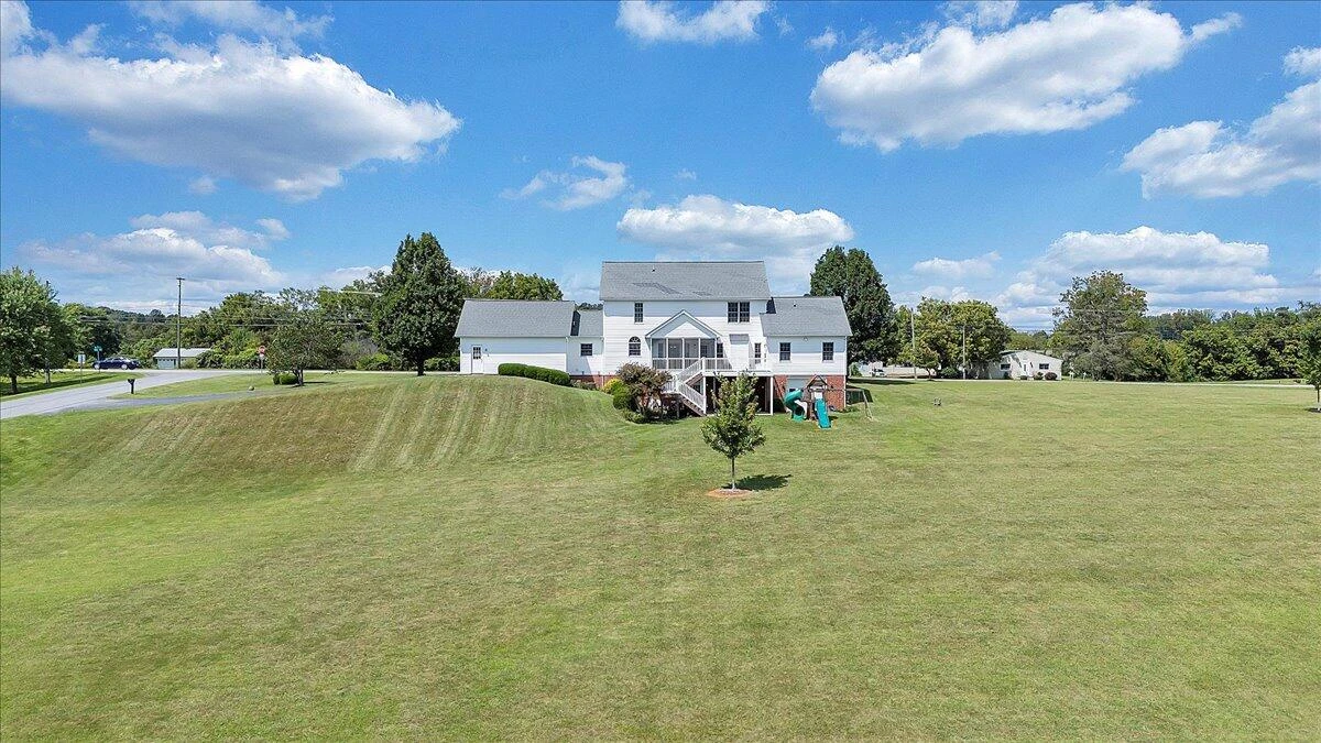 506 Marquise DR - Photo 88