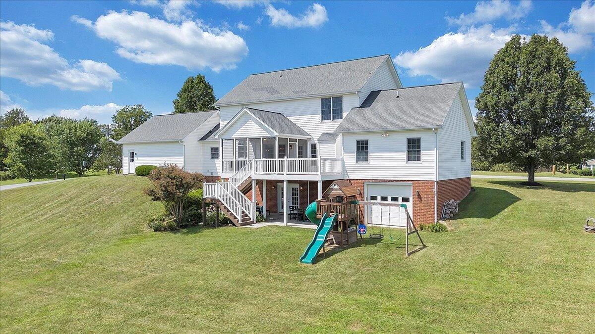 506 Marquise DR - Photo 91