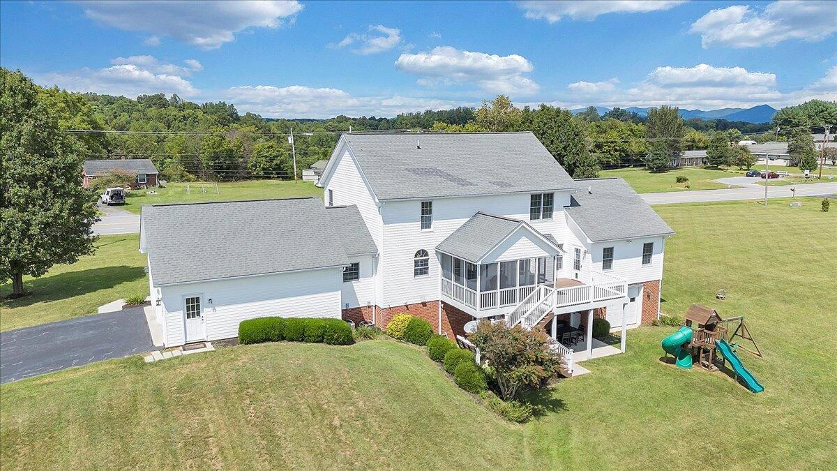 506 Marquise DR - Photo 98