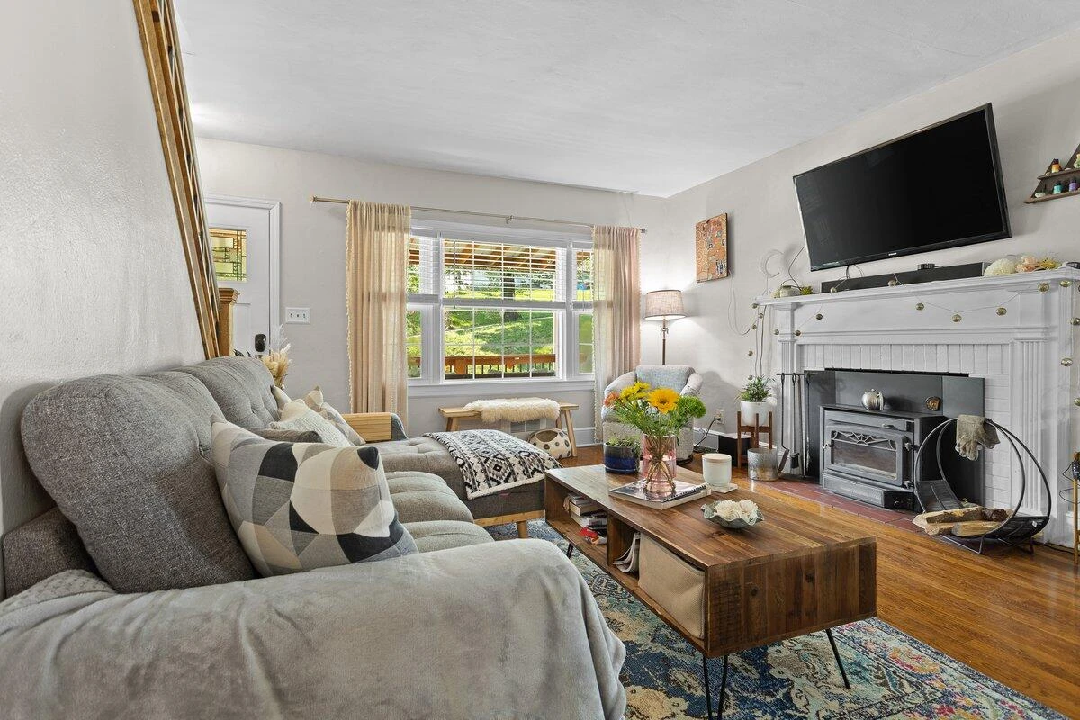 1918 Langdon RD SW - Photo 16