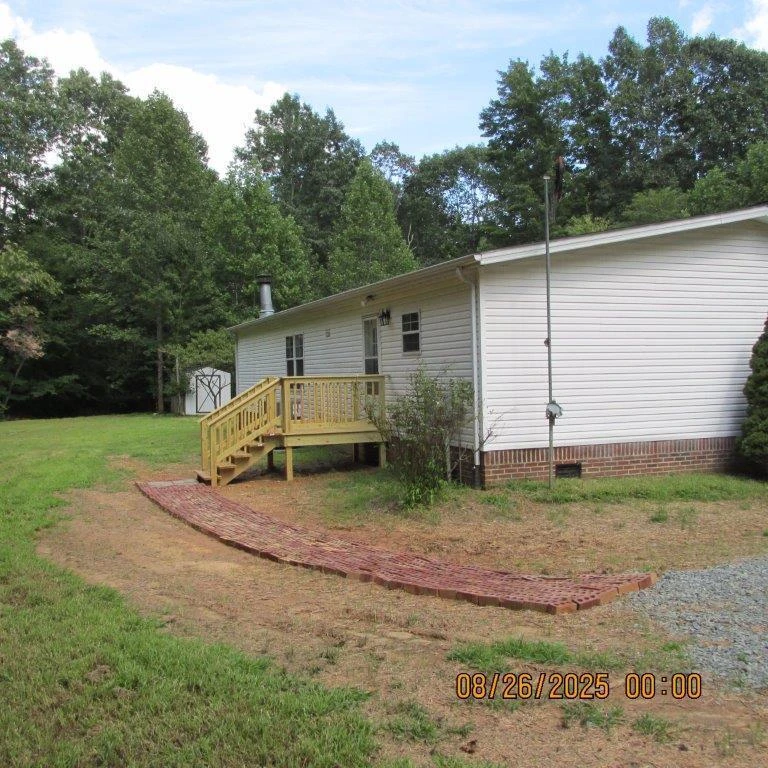 204 Chestnut Oak LN - Photo 2