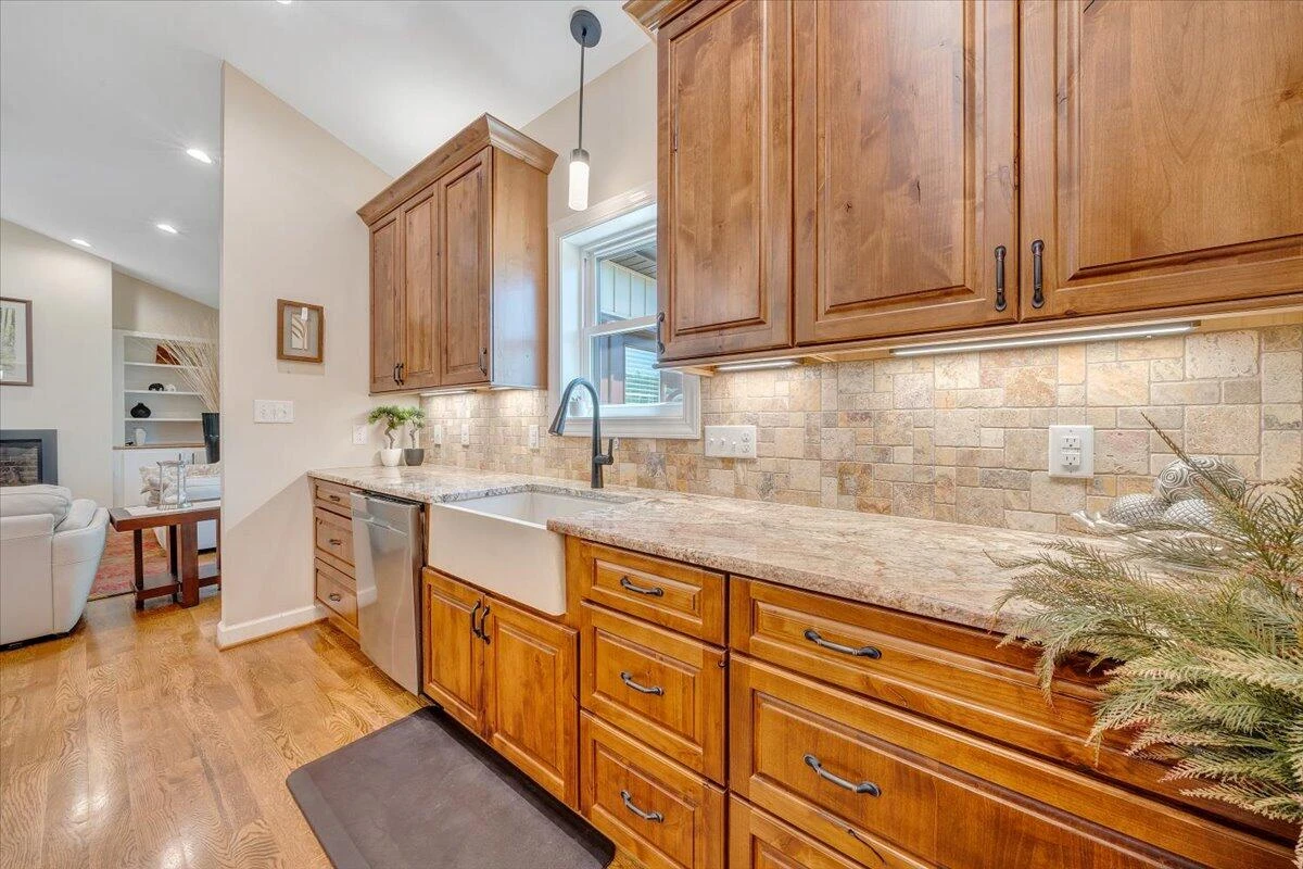 130 Spencer Creek LN - Photo 16