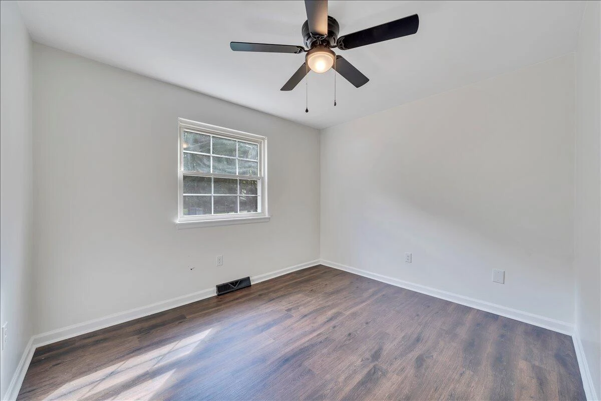 719 Estates RD SE - Photo 22