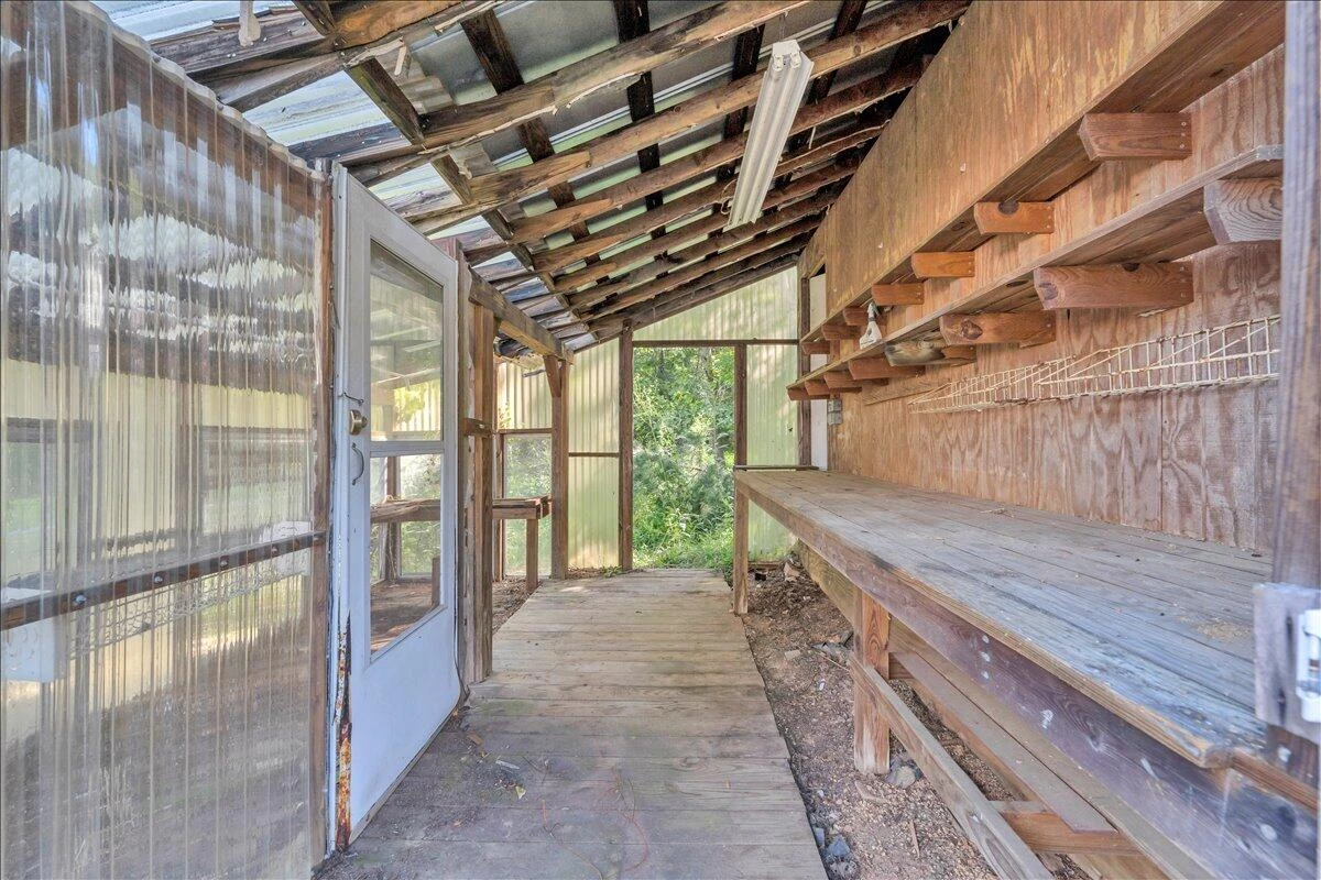 719 Estates RD SE - Photo 43
