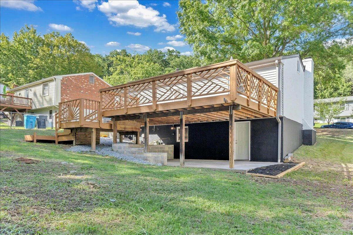 719 Estates RD SE - Photo 44