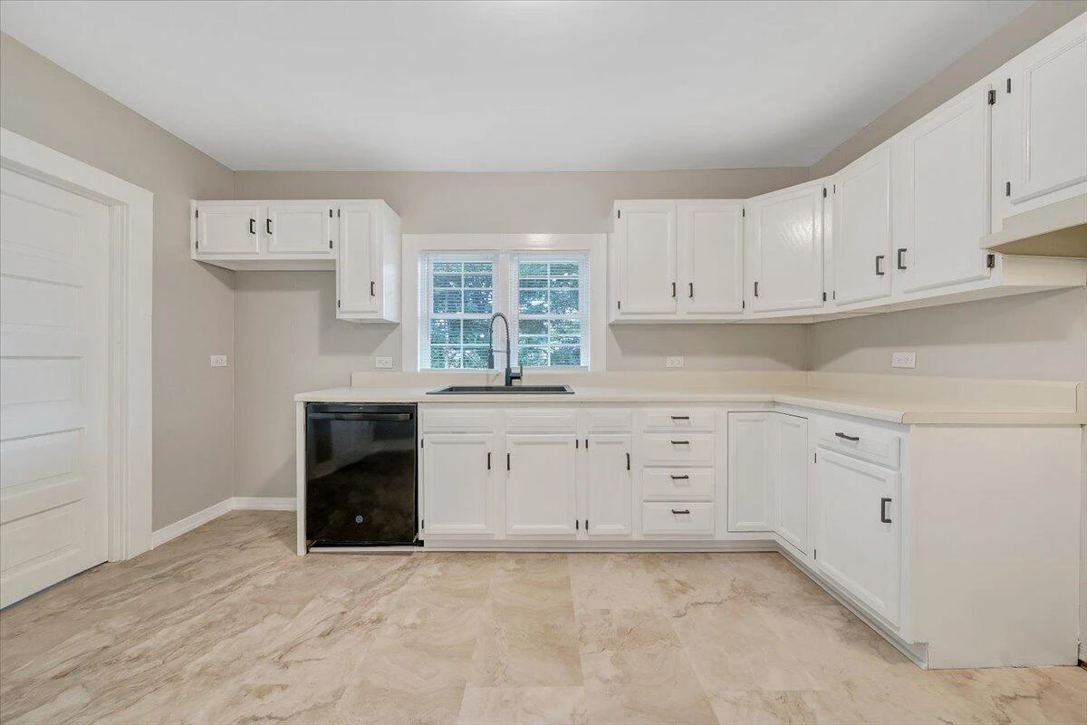 1742 20th ST NE - Photo 12