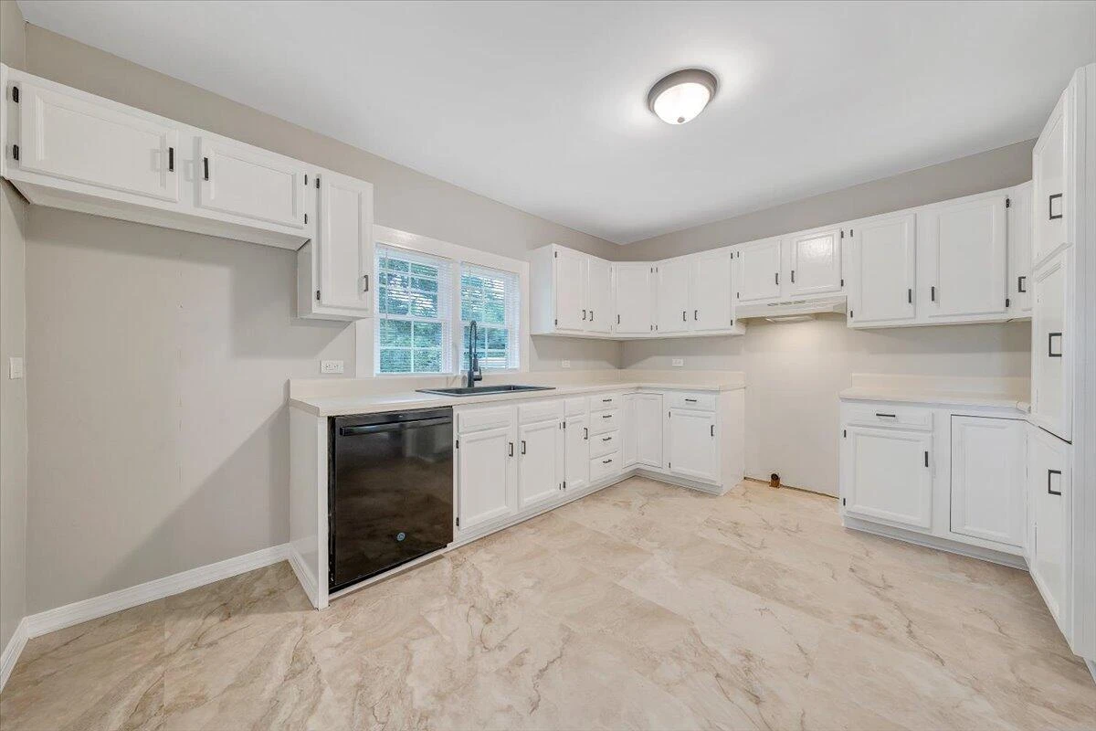1742 20th ST NE - Photo 14