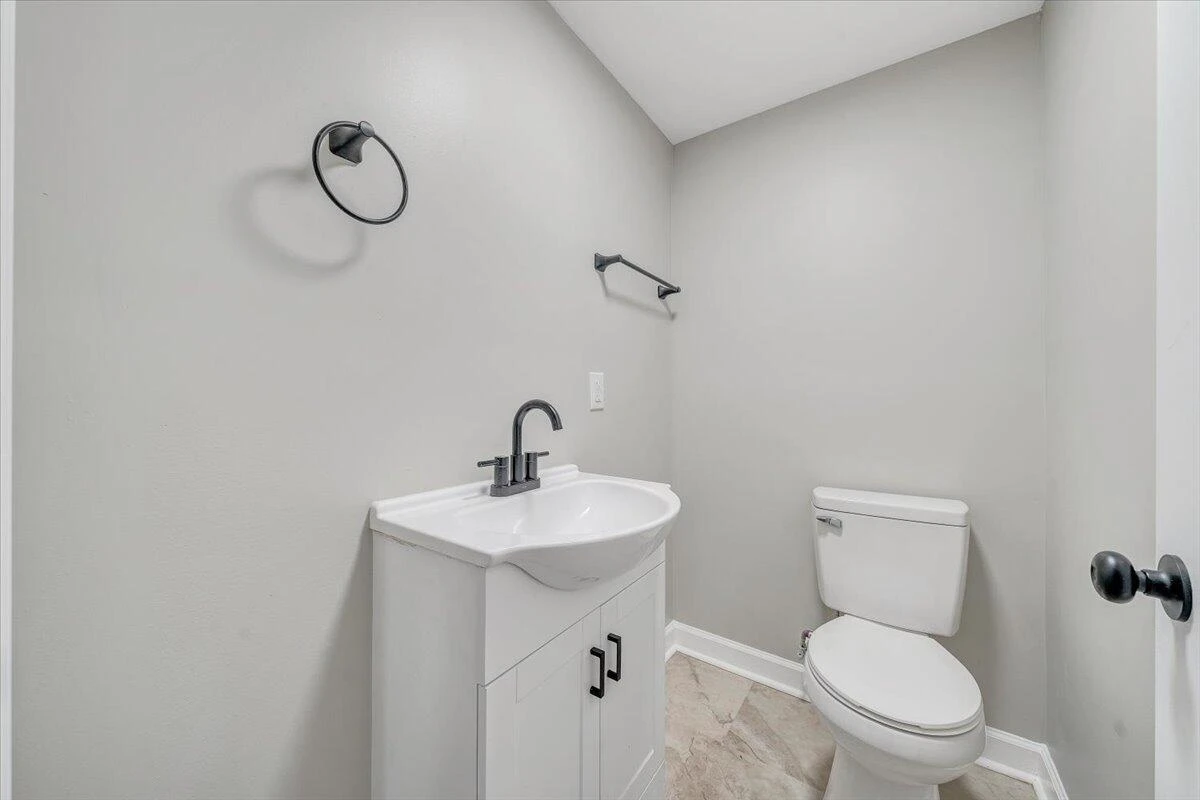 1742 20th ST NE - Photo 20