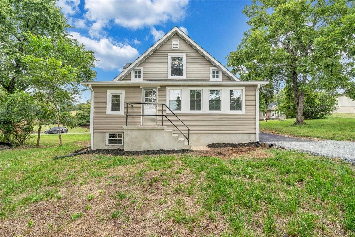 1742 20th ST NE - Photo 32